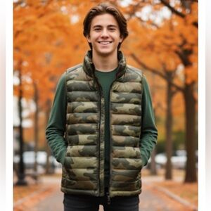 Essentials Boys (Unisex)‎ Puffer Vest Green Camouflage Size 2XL NEW